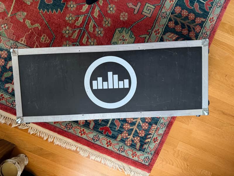 Temple Audio DUO 34 Flight Case and Pedalboard with 4-Way Jack Patch Module image 1