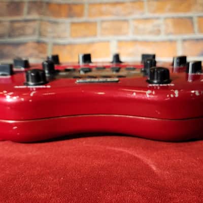 Line 6 POD xt Multi-Effect and Amp Modeler w/ Power Supply image 4