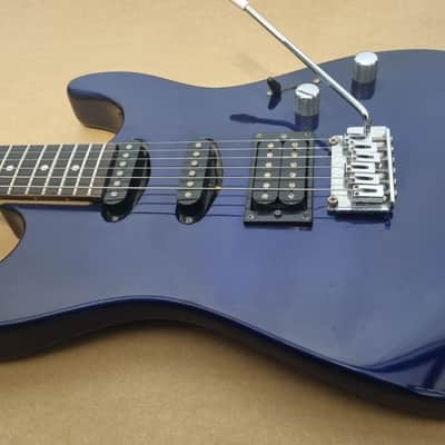 Squier Showmaster HSS Electric Guitar Reverse Headstock in Stratocaster Strat image 3