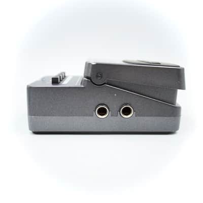 Behringer CC300 Chorus Space-C Guitar Effect Pedal image 6