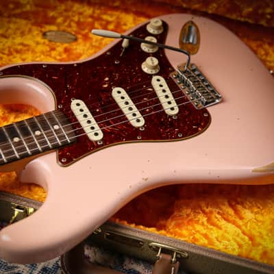 Fender USA Custom Shop 63' Relic Stratocaster Shell Pink image 7