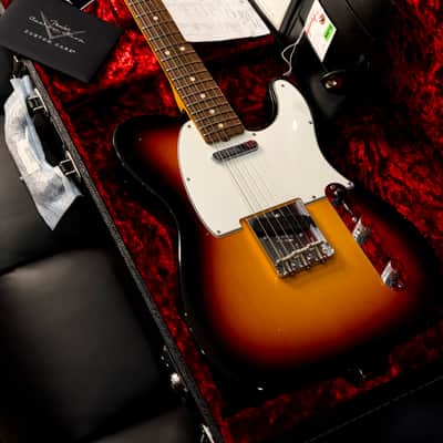 Fender Custom Shop '60 Reissue Telecaster Relic NAMM 2018 Custom Built 3 Tone Sunburst Limited Edition image 18
