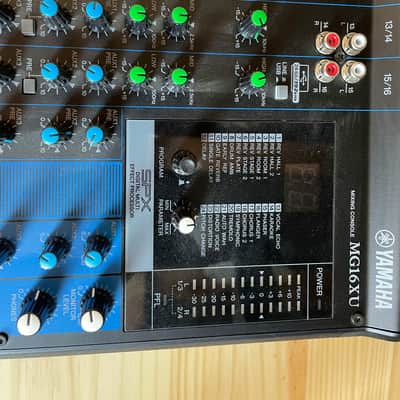 Yamaha MG16XU 16 Channel Analog Mixer 2016 - Present - Black image 4