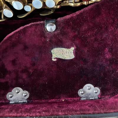 King Zephyr Alto Saxophone 1936-37 - Gold image 2