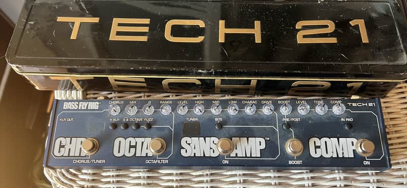 Tech 21 Bass Fly Rig Multi-Effect V1