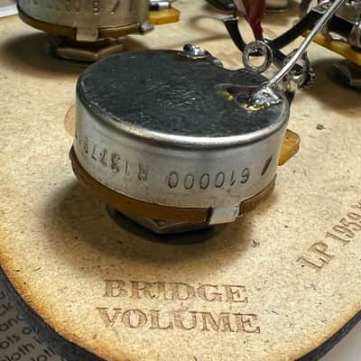 General Vintage Tone 1970s Les Paul ®️ Harness GVT NOS Custom made CTS pots / GVT Red dime capacitors - Aged image 3