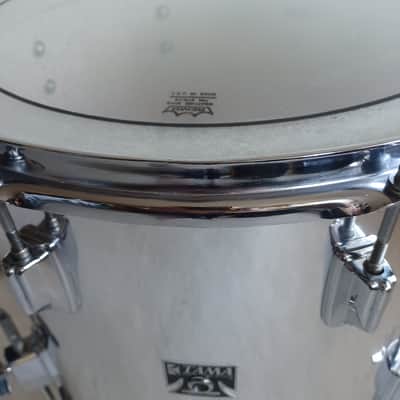 70's Tama Imperialstar 16" floortom hairline chrome image 2