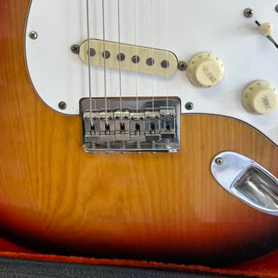 Fender Stratocaster 1975 - 3 color sunburst image 3