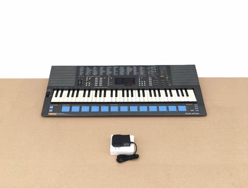 Yamaha PSS-680 Music Station Vintage FM Synthesizer Keyboard image 1