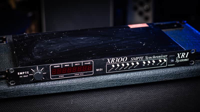 XRI Systems XR-300 SMTPE Synchroniser Rack unit - Black image 1