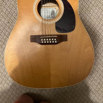 Art & Lutherie Wild Cherry Satin Lacquer with T-60 travilite quality case image 7