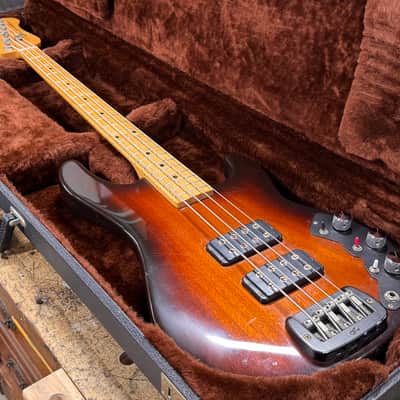 Vintage 1981 G&L L-2000 bass guitar, w/OHSC image 1