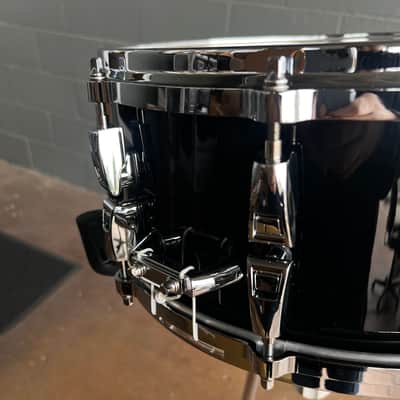 Yamaha AMS1460 Absolute Hybrid Maple 6x14" Snare Drum in Solid Black *IN STOCK* image 3