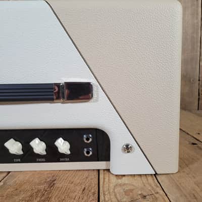 Divided by 13 CJ11 Combo 2025 Factory Upgrade Celestion Blue - Vintage Vanilla tolex with Cream V image 10