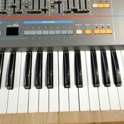 Roland Juno-106 61-Key Programmable Polyphonic Synthesizer 1984 - 1985 - Black image 6