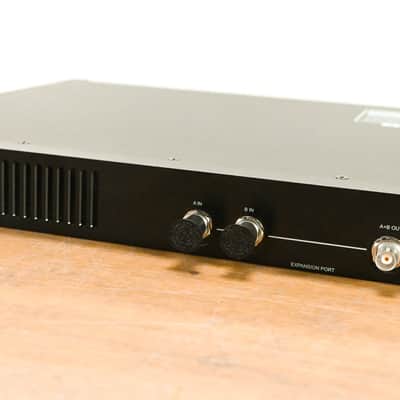 Shure PA821A Antenna Combiner for PSM Wireless Systems  - 470-952 MHz CG0106D image 3