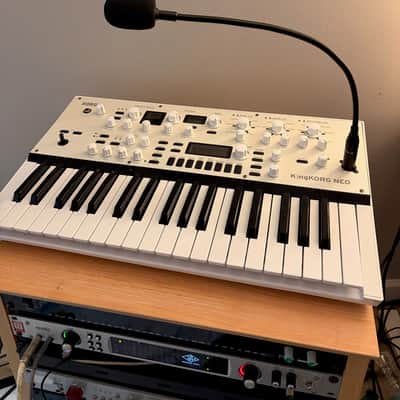 Korg KingKORG Neo 37-Key Analog Modeling Synthesizer 2024 - Present - White