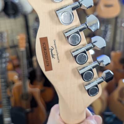 Squier Sonic Esquire H, Laurel Fingerboard Guitar Ultraviolet image 4