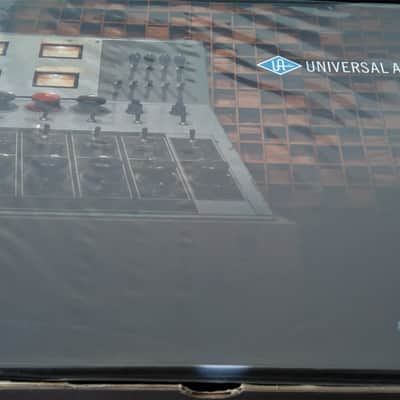 Universal Audio UAD-2 Satellite QUAD Core Custom FW/TB2 DSP Accelerator 2012 - Present Silver imagen 3