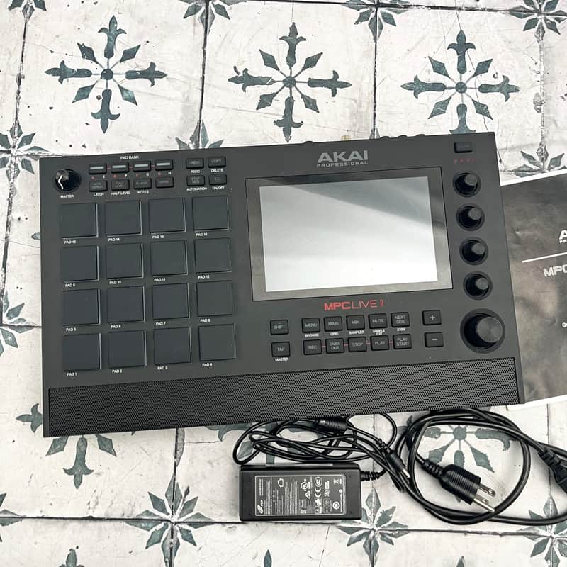 Akai MPC Live II Standalone Sampler / Sequencer image 1