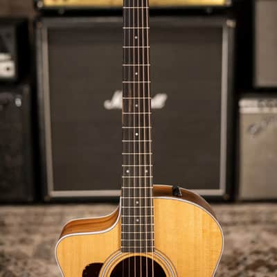 Taylor 214ce - K Koa/Spruce Left Handed Acoustic/Electric Guitar - Natural with Gig Bag image 4