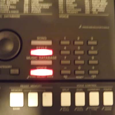 Yamaha PSR-E423 features cutoff/resonance controls image 8