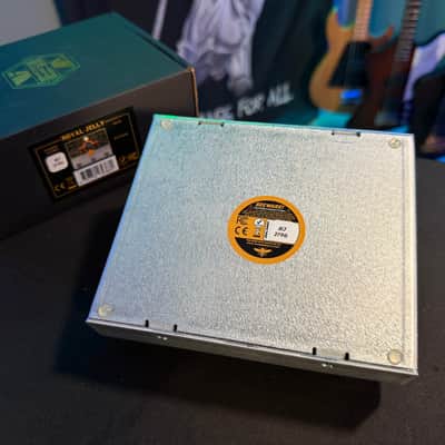 Beetronics Royal Jelly Overdrive / Fuzz 2018 - Present - Various image 2