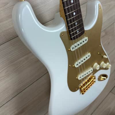 Fender Custom Shop Limited Edition 75th Anniversary Stratocaster NOS Guitar, Rosewood Fingerboard, Diamond White Pearl image 7