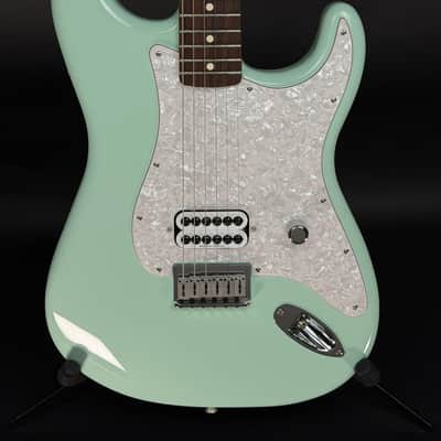 Fender Limited Edition Tom Delonge Stratocaster - Surf Green Color:Surf Green image 2