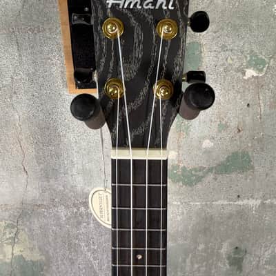 Amahi Classic Quilted Ash C-25 Black Concert Ukulele image 3