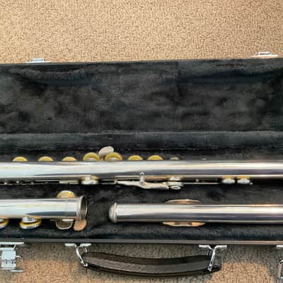 Yamaha Closed Hole Flute~Clean w/ All New Pads image 7