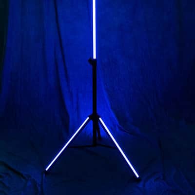 VocoPro SoundGlow-1500 15" Powered Speaker w/ RGB Derby Light & Lighted Stand image 3