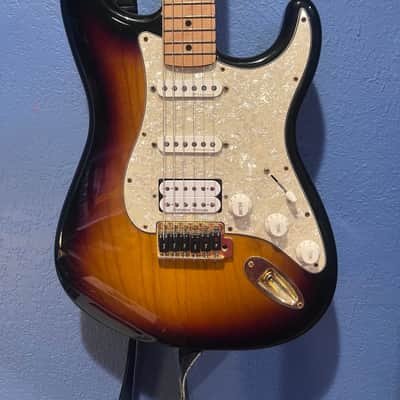 Fender Player Deluxe Stratocaster HSS Maple Fretboard 2004-2016 image 2