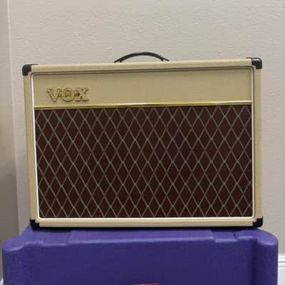 Vox AC15C1-CVR Custom Limited Edition 15W Combo with Gator Flight Case image 1