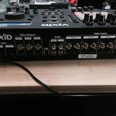 Vixid VJX16-4 Black image 3