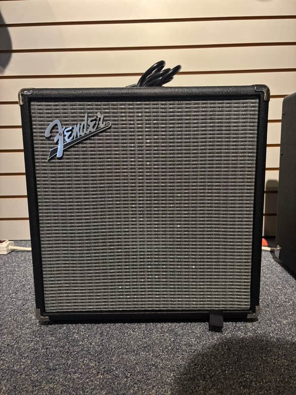 Fender Fender Rumble 25 1 x 8-inch 25-watt Bass Combo Amp