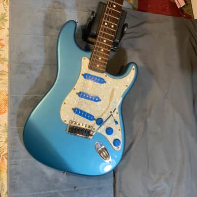 Fender Powerhouse Stratocaster with Rosewood Fretboard 1998 - 2001 - Lake Placid Blue image 3