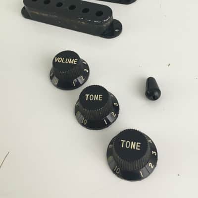 Genuine Fender Japan USA Strat MIJ 80s Stratocaster Knobs Pickup Covers Guitar Relic Black image 1