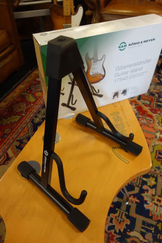 Konig & Meyer 17540 Foldable Guitar Stand image 1