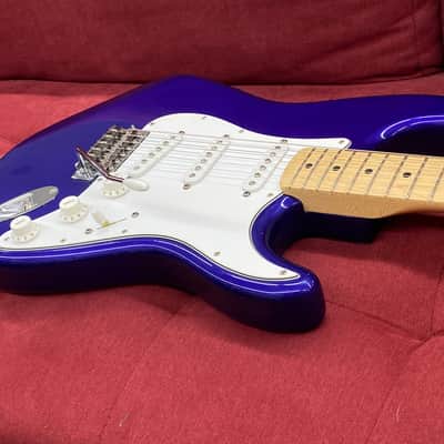 Fender Standard Stratocaster, Maple Fingerboard, White Pickguard 1999 - Midnight Blue image 6