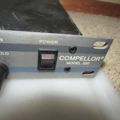 Aphex Compellor Model 320 Duel Channel Compressor Levelor Limiter image 6