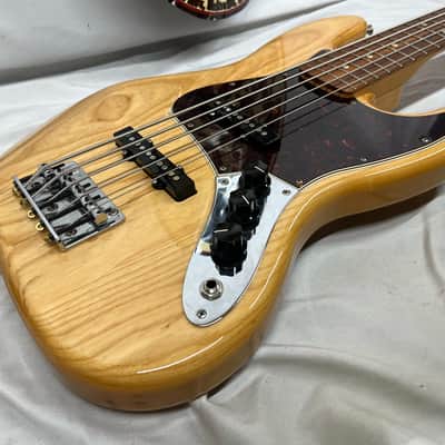 Fender Deluxe Jazz Bass V 5-String Electric Bass image 17