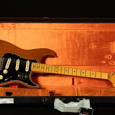 Fender American Vintage II '73 Stratocaster with Maple Fretboard 2022 - Present - Mocha image 6