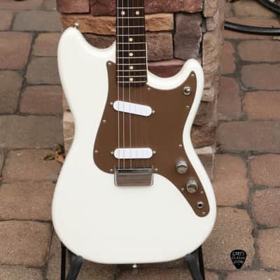 1963 Fender Duo-Sonic, Rare Olympic White & Brown guard (FEE1172) image 1