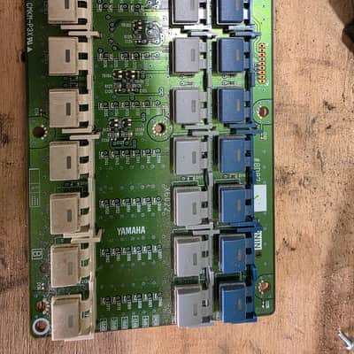 Yamaha M7CL-48 PC board ON, Select buttons image 1