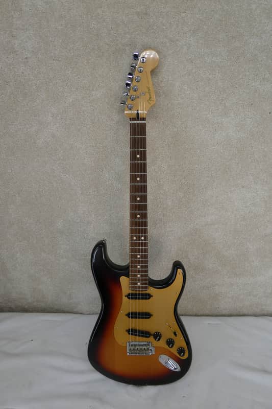 Fender MIM Stratocaster Sunburst Bill Lawrence Pickups w/GB image 1