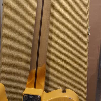 Fender 52 telecaster bigsby custom shop limited edition heavy relic CuNiFe aged butterscotch blonde image 7