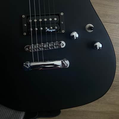 Cort MBC-1 Matthew Bellamy Signature 2010s - Matte Black image 6