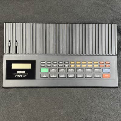 Yamaha RX17 Digital Rhythm Programmer (Drum Machine) - Black