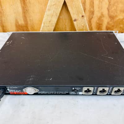Klark Teknik DN716 Digital Delay Line Unit 1 input, 3 outputs - Tested & Working image 8